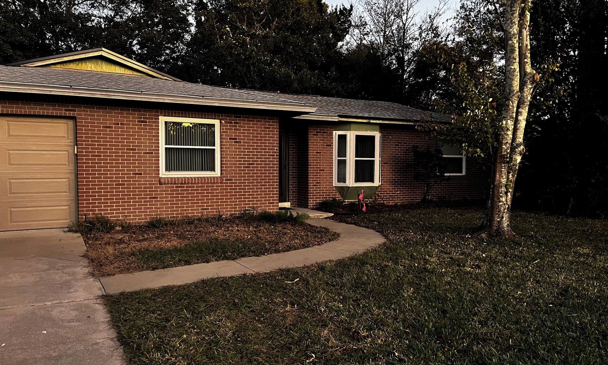 Dolphin's Cove House | Quaint 2-bedroom house on the boulevard within pleasant Ponte Vedra