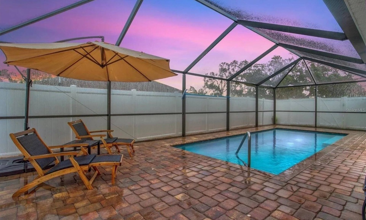South Venice House | 🌴 Rare 5BR Venice Pool Home Sleeps 11 7 Min to Beach 2 King Suites! 🏖️