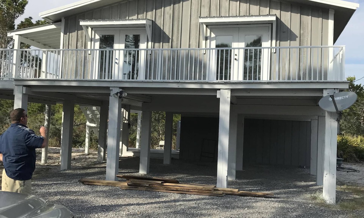 Surf Side Shores Cottage | Recently Updated! Palmetto Paradise 2bd 1.5 bath. Sleeps 6.