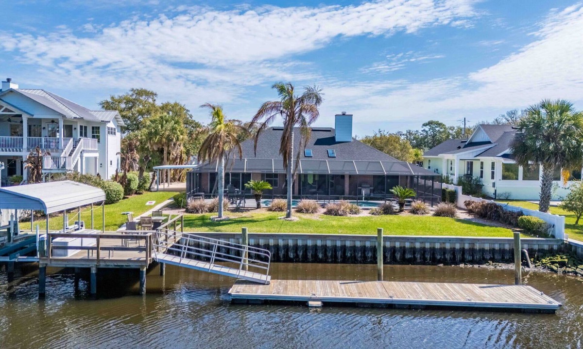 Isle of Palms House | Reel Relaxed | Team Joseph Ellen