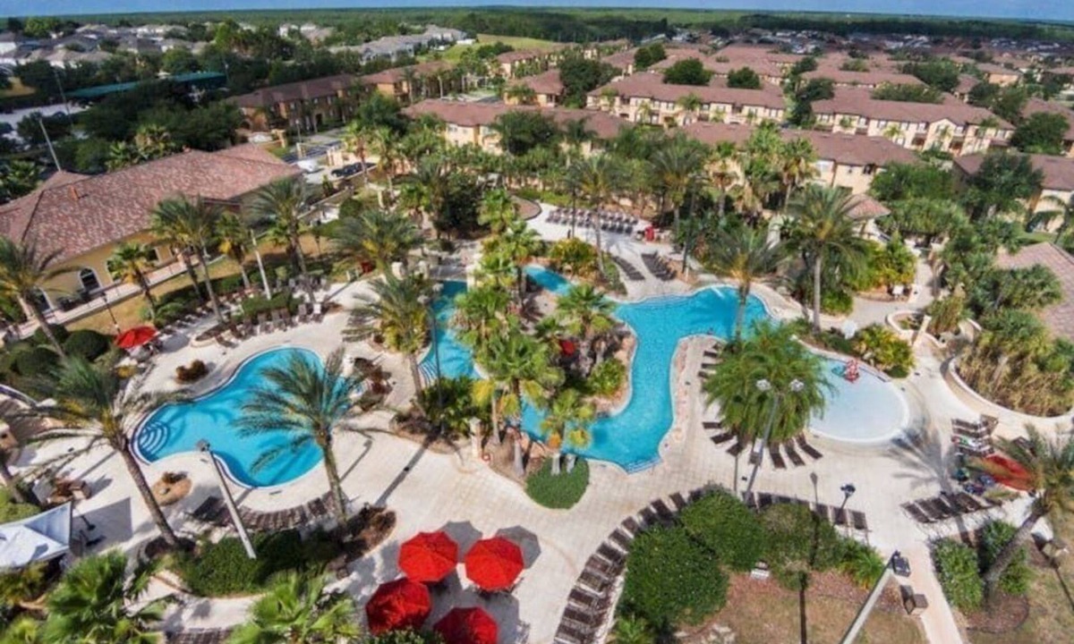 Regal Palms House | Regal Palms Resort A Cozy & Convenient Retreat