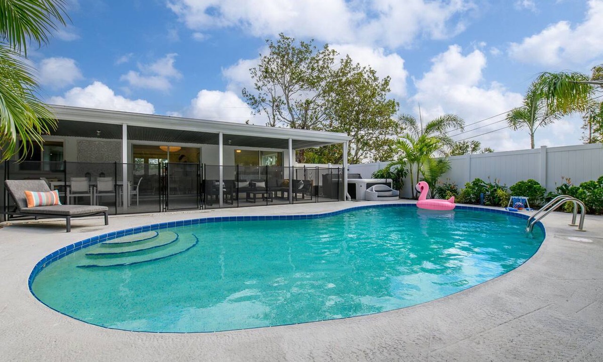 Harbor Hills House | Relax, Play & Stay | Pool, Spa & Beach Nearby
