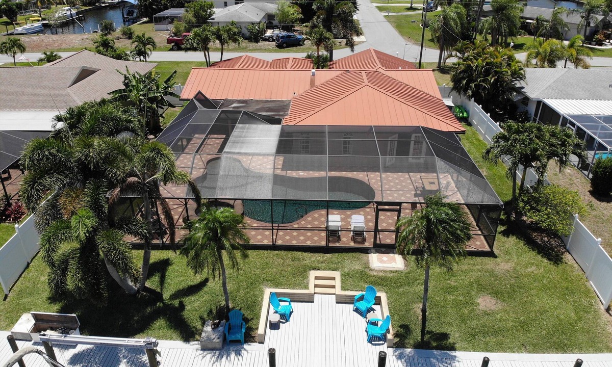 Caloosahatchee House | Relax, recharge, and indulge—enjoy waterfront views, spa, pool, and offers