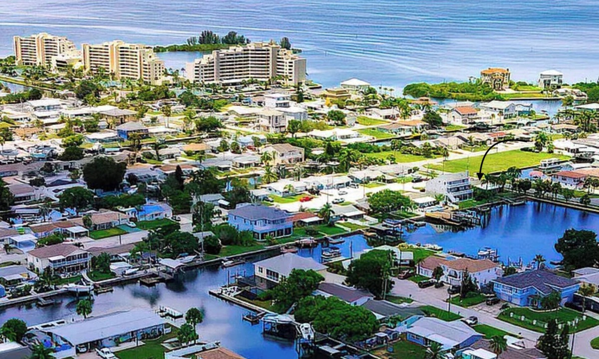 Sea Ranch On The Gulf House | Relaxing Channel home. Perfect location- Pasco Scalloping Season July 10-Aug. 18