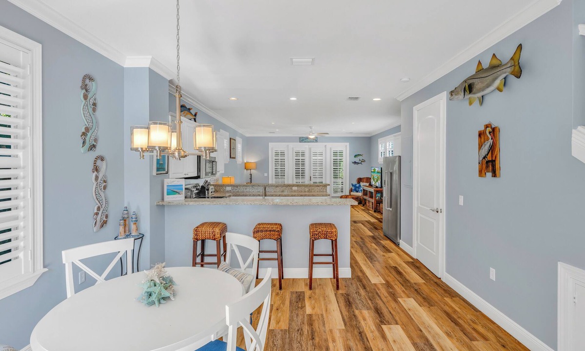 Islamorada House | Renovated Anglers Reef 2BR + Sleeper + Ocean Views, Pool, Marina, Sleeps 8