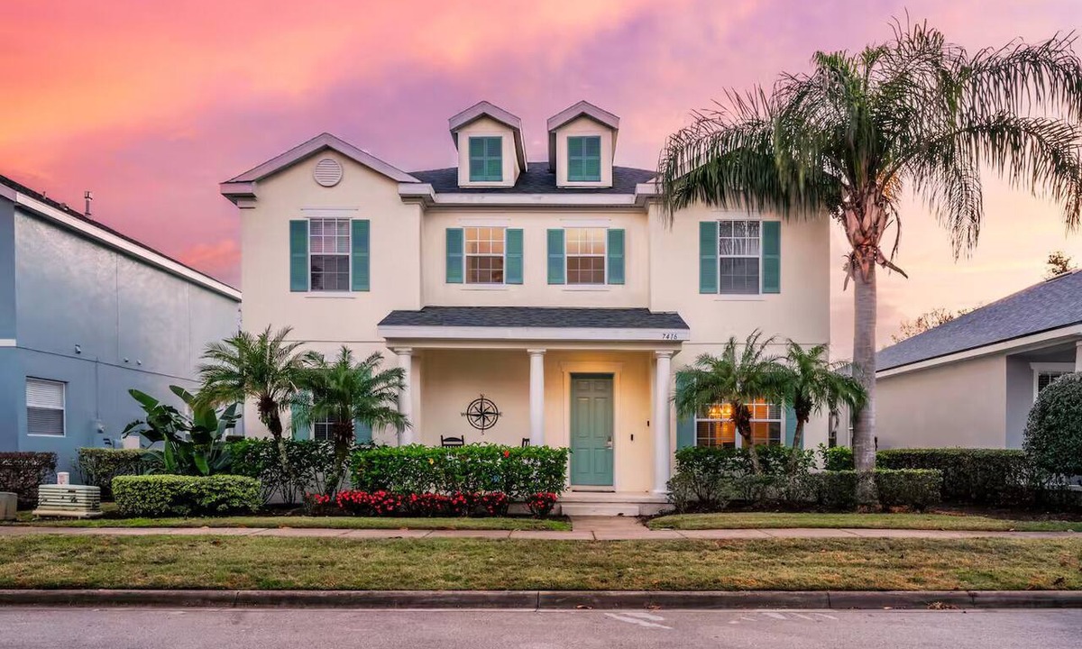 Reunion House | Reunion Relaxation - Disney/South Pool/Outdoor TV
