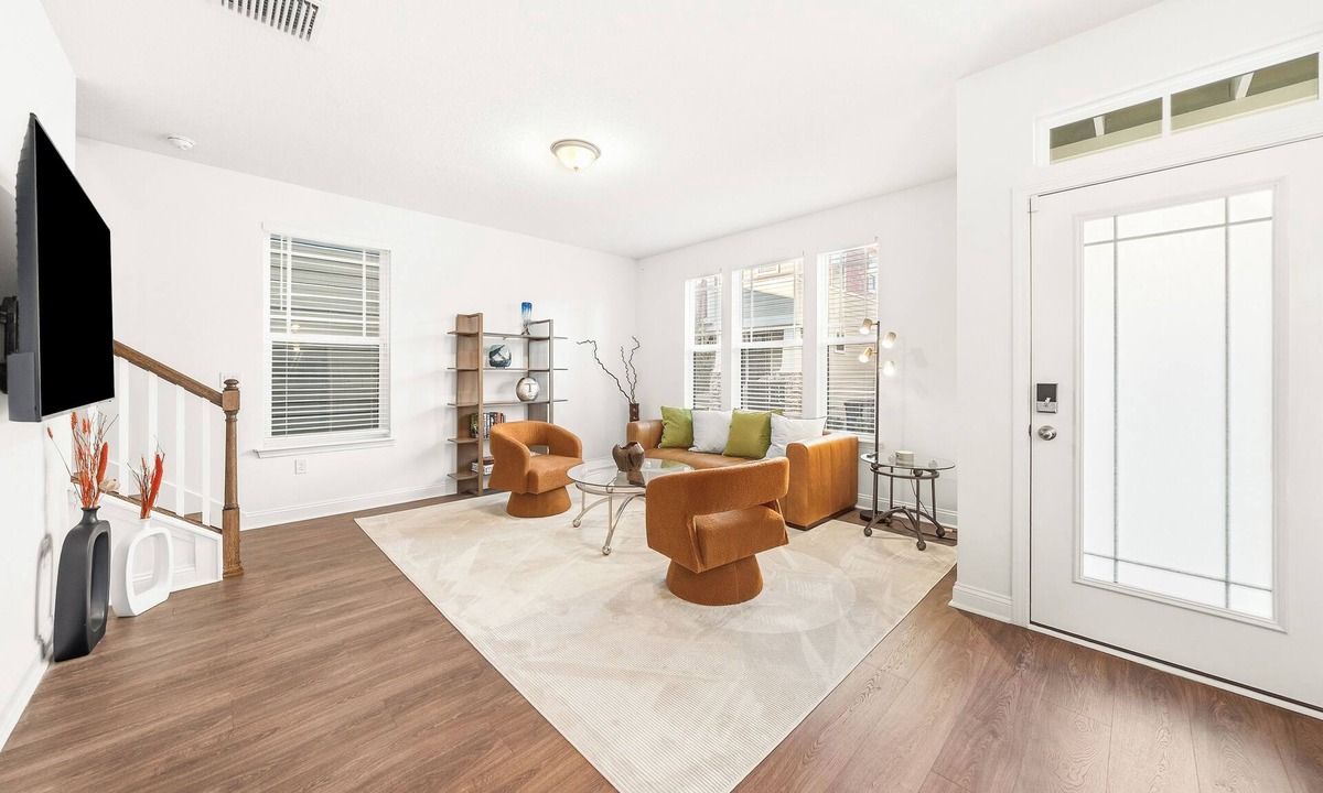 Riverside House | Riverside Townhouse - 3 Bedroom with Garage