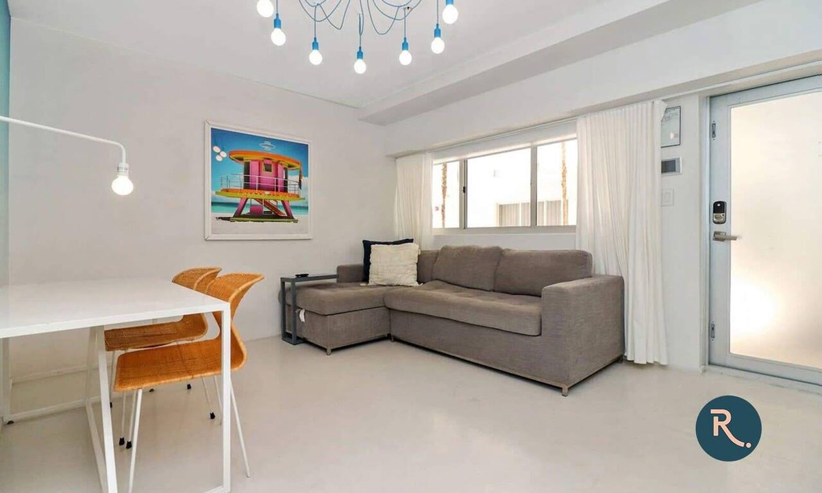 South Pointe Apartment | Roami at 250 Collins | Pool | Next to Beach