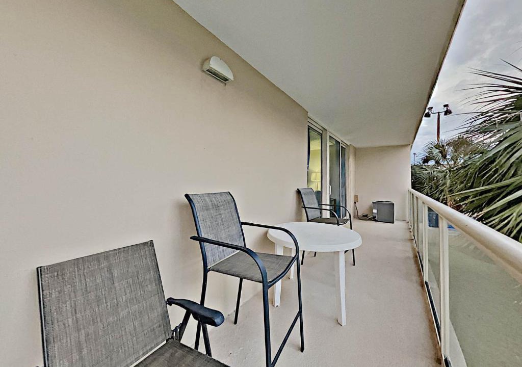 Villa Sabine Apartment | Sabine Yacht & Racquet #1B