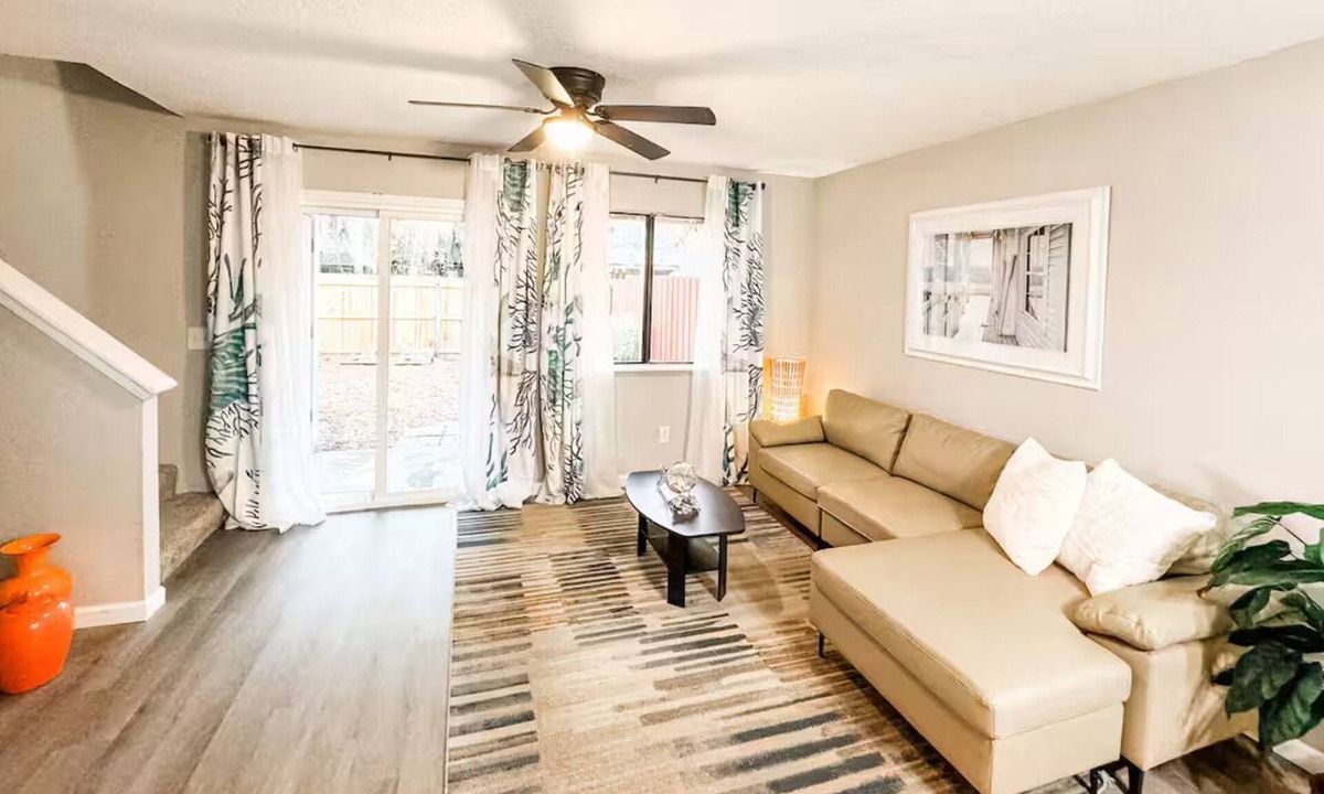North Beach House | Sand Castle: A fabulous 3-bedroom townhome in tranquil Jacksonville Beach