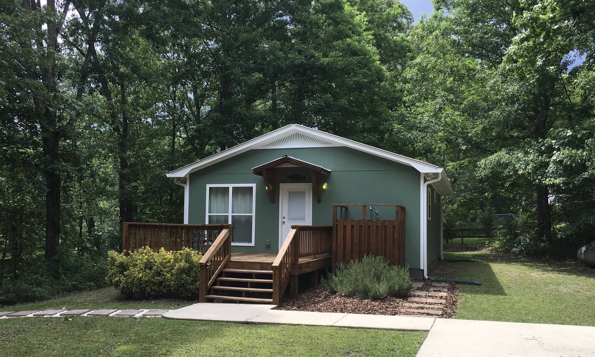 Arley House | Scout's Hideaway on Beautiful Smith Lake