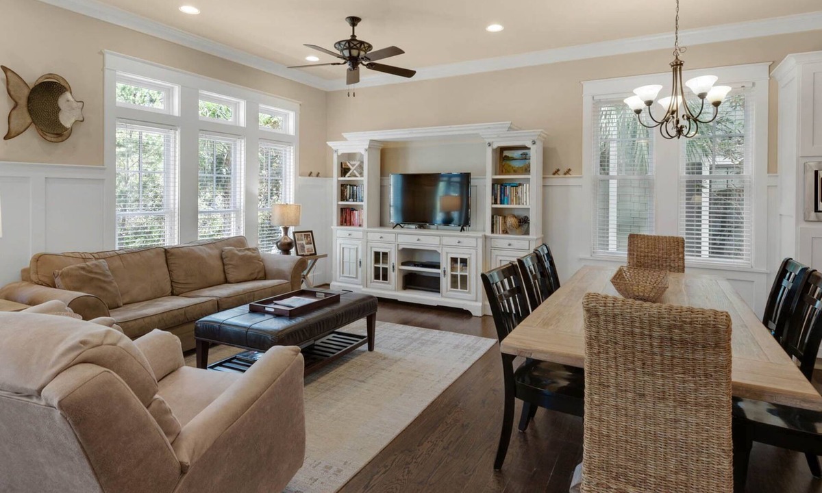 Seagrove Beach House | Seagrove 5BR, Deeded Beach, Pool, Sleeps 10 + Free Attraction Tickets!