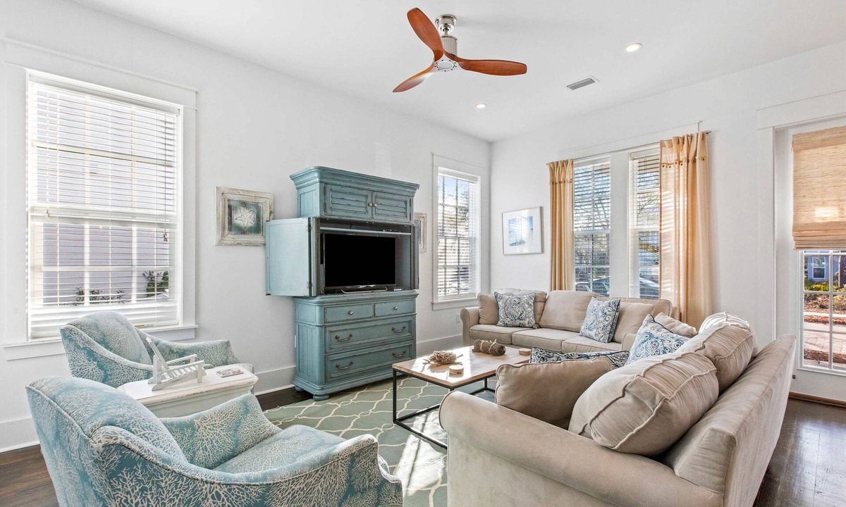 Greenway Park House | Seagrove Serenity, 4BR Coastal Retreat with Pool & Bikes