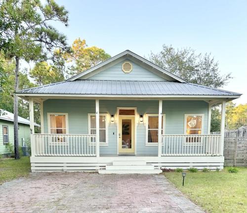 Santa Rosa Beach House | Serenity Cottage , Fenced Yard, Hot Tub, Firepit, Near Bay, Santa Rosa Beach