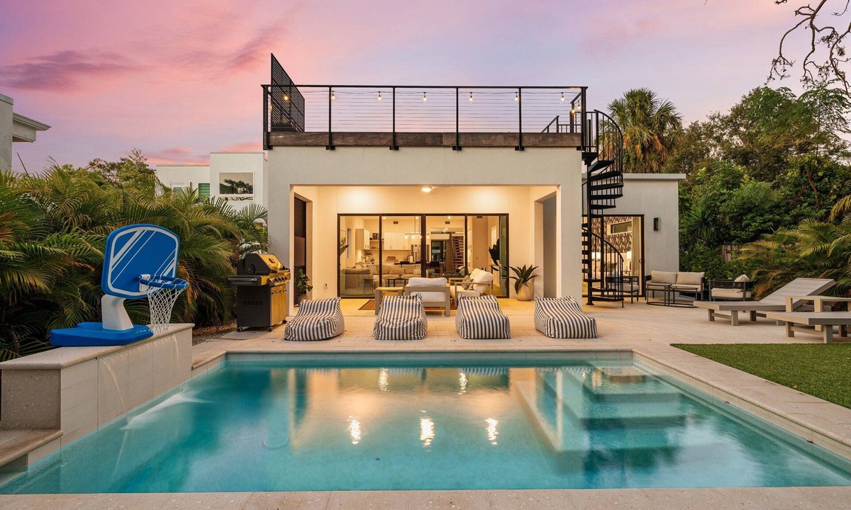 Alta Vista House | Serenity Springs | Heated Pool + Waterfall + Rooftop Deck