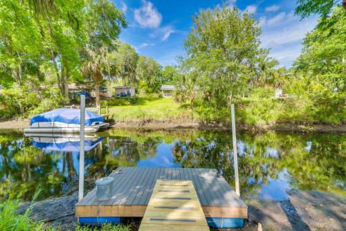 Crystal River Apartment | Shared Dock & Fire Pit: Withlacoochee River Gem!