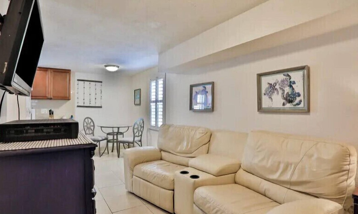 Flagler Beach Condo | Snowbirds 50% -Unit 1-1BR -50 ft Flagler Beach located downtown!-