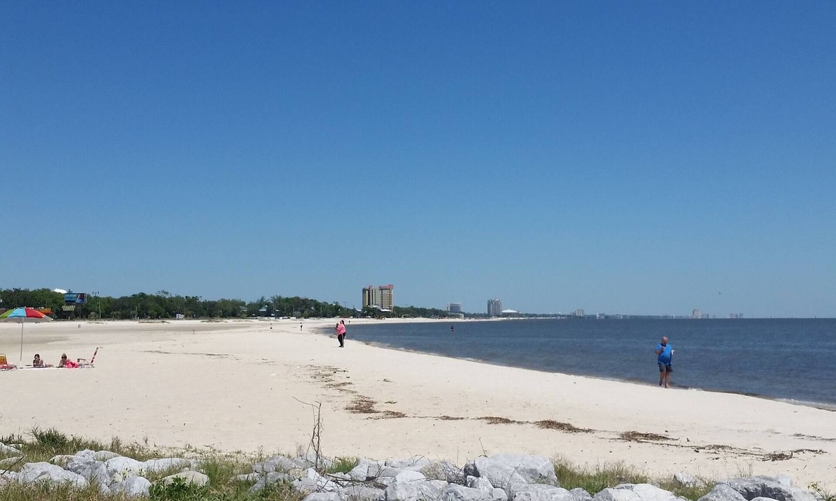 Mississippi City Cottage | SOLE- E-MARE SUN and SEA We offer discounts to Snow-Birds and Military
