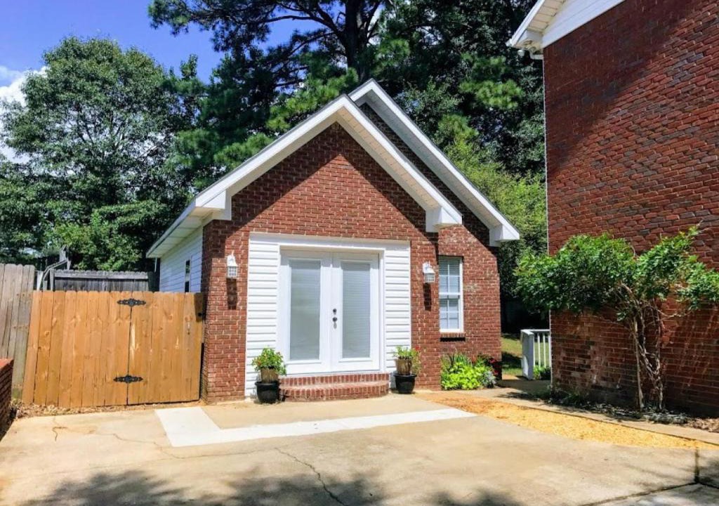 Taylorville House | Southern Charmer Cottage