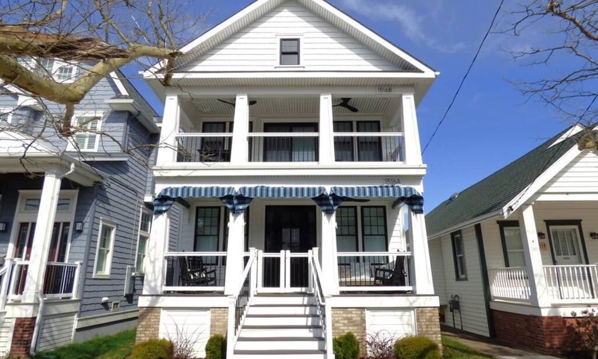 North End House | Spacious 1st Floor Beach Retreat | Prime Central Ave Location | Walk to Beach & Boardwalk