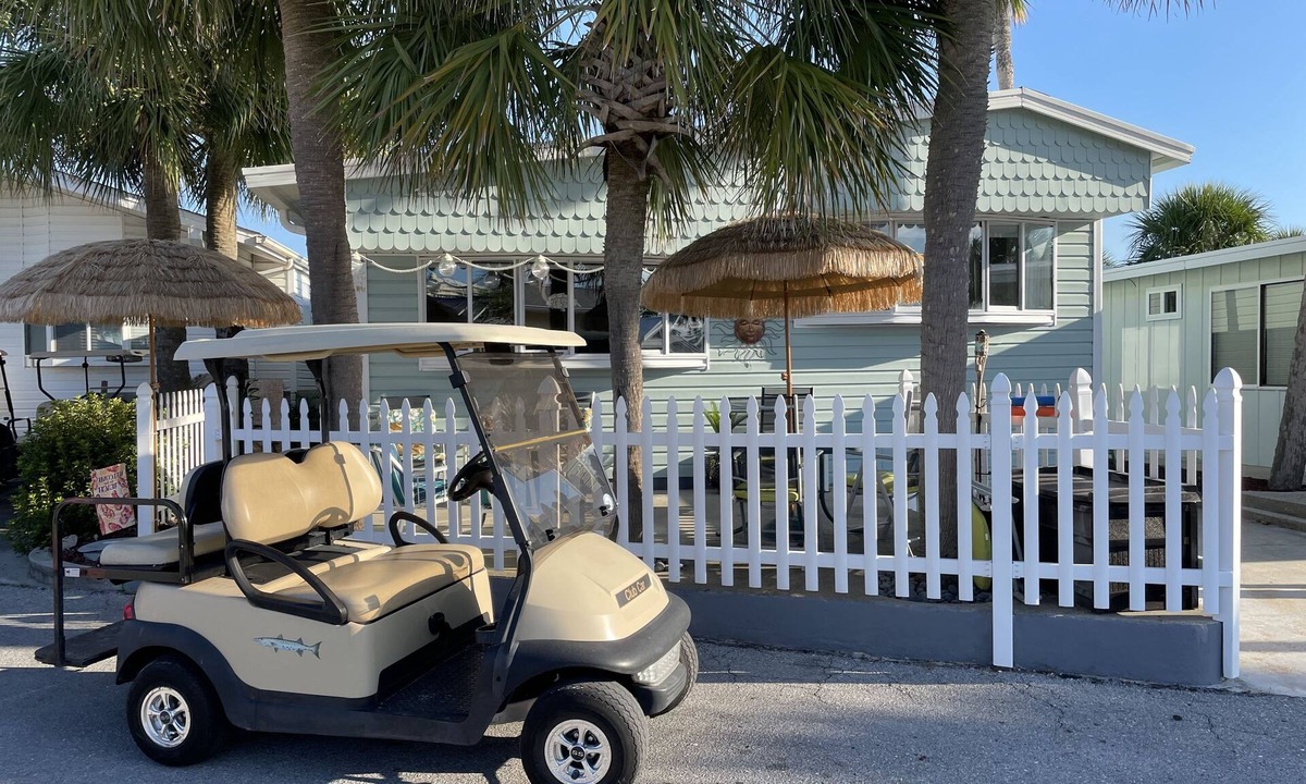 Lower Grand Lagoon House | Spacious 3/2 Venture Out Home with golf cart and bikes KING beds 🛏