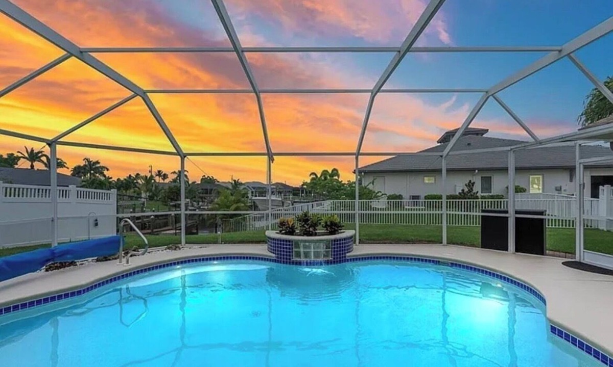 Caloosahatchee House | Spacious 4-bedroom house in charming Cape Coral neighborhood.