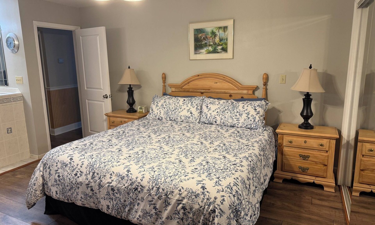 San Carlos Park House | Spacious 4-bedroom house in tranquil Fort Myers with AC