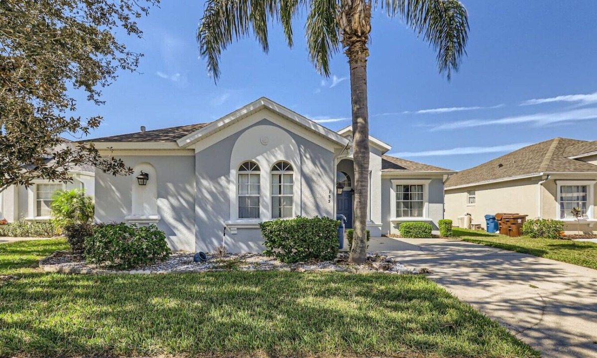 Haines City House | Spacious 4BR Retreat with Heated Pool! Near Parks!