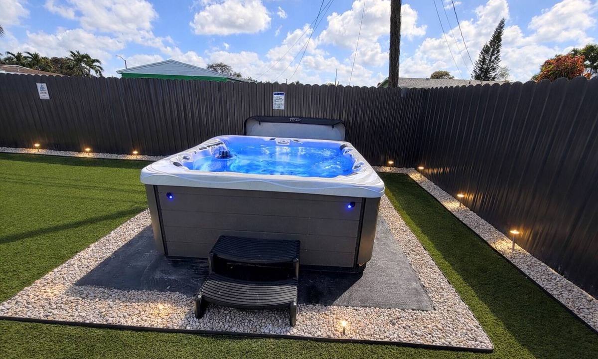 Miami Gardens House | Spacious 5-bedroom house in welcoming Miami Gardens near hard rock