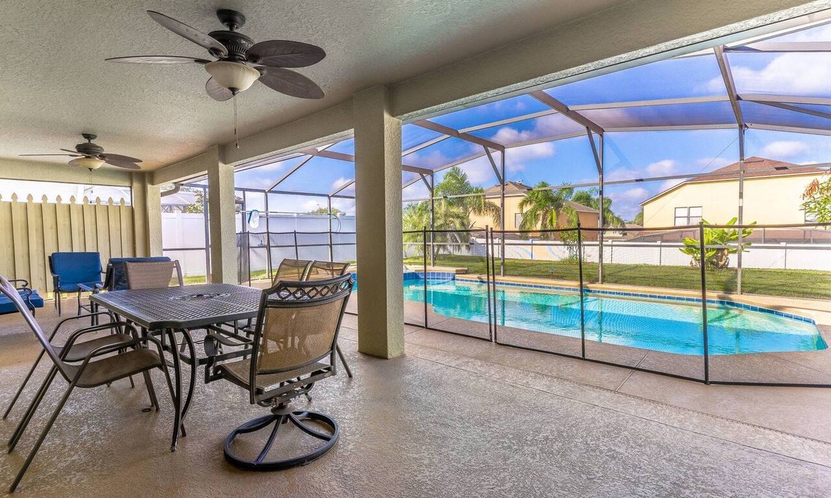 Legacy Park House | Spacious 5BR Family Retreat w Heated Pool, Game Room & Fenced Yard | Sleeps 12 | Near Disney