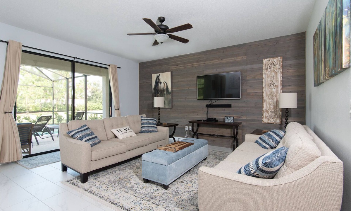 Loughman House | Spacious 6BR Family Retreat w/Private Pool and Spa in Resort Community!