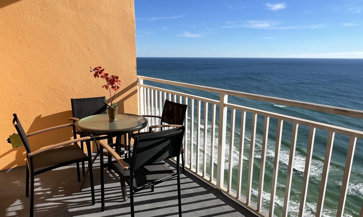 West Panama City Beach Condo | Splash Resort 1904W, Free Beach Chairs and Umbrella Mar to Oct.