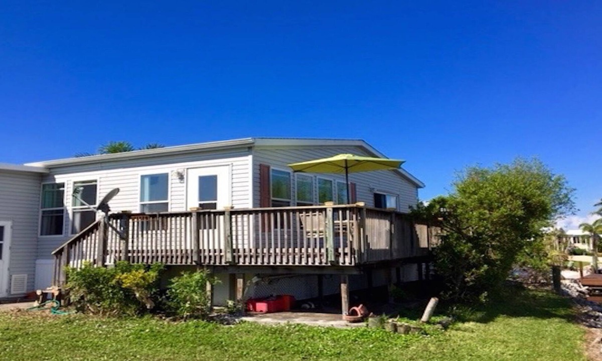 Flamingo Bay House | St. James City; Pine Island Cove- 55 yrs and older Community