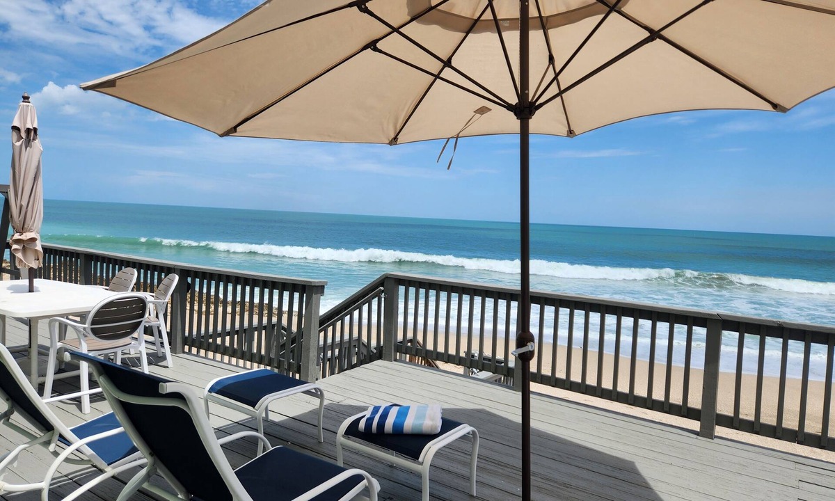 Stuart House | Stuart Beach House- Ocean-to-river with stunning views, private dock & hot tub!