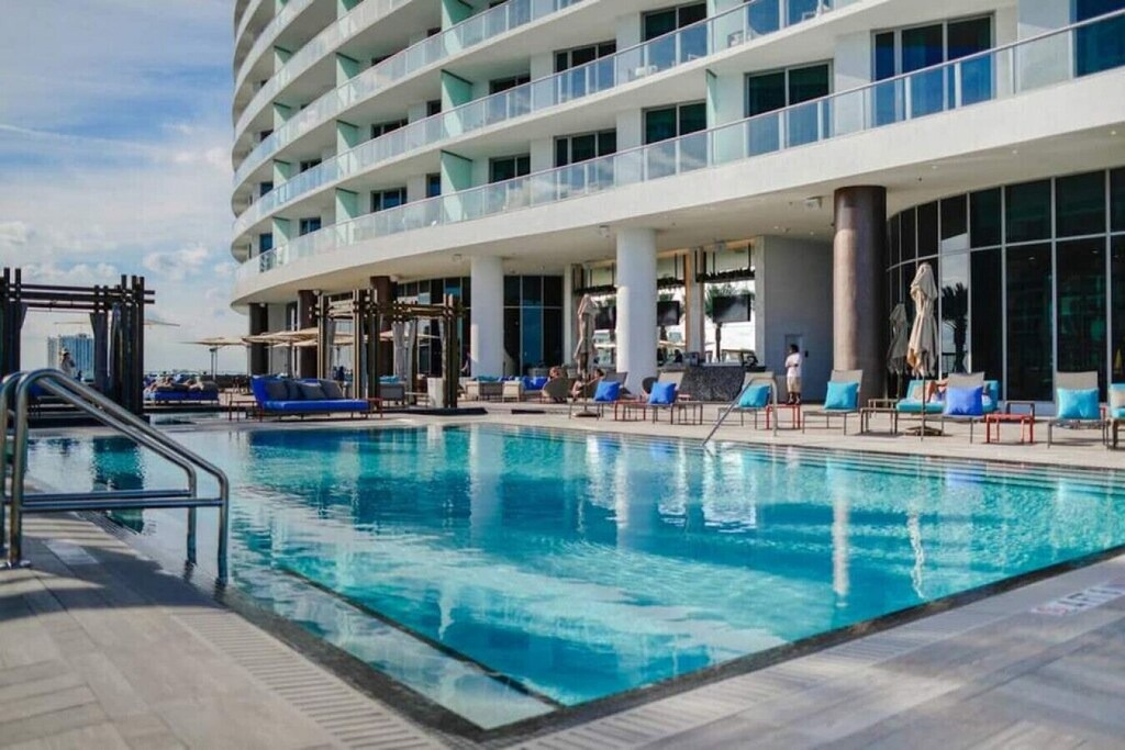 Hallandale Beach Apartment | Stunning Hyde 2BR Condo Top Amenities Front beach in Hollywood