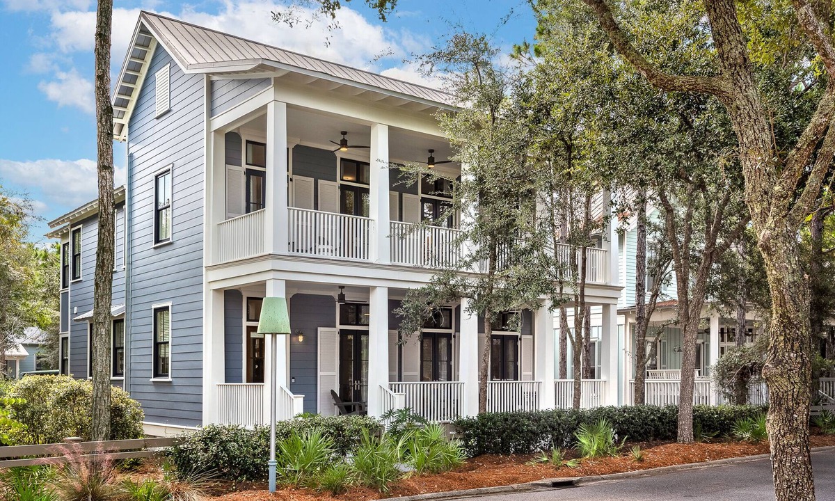 Watercolor House | Stunning WC Home | Private 6-Seat Golf Cart + Adult Bikes | Steps from Camp