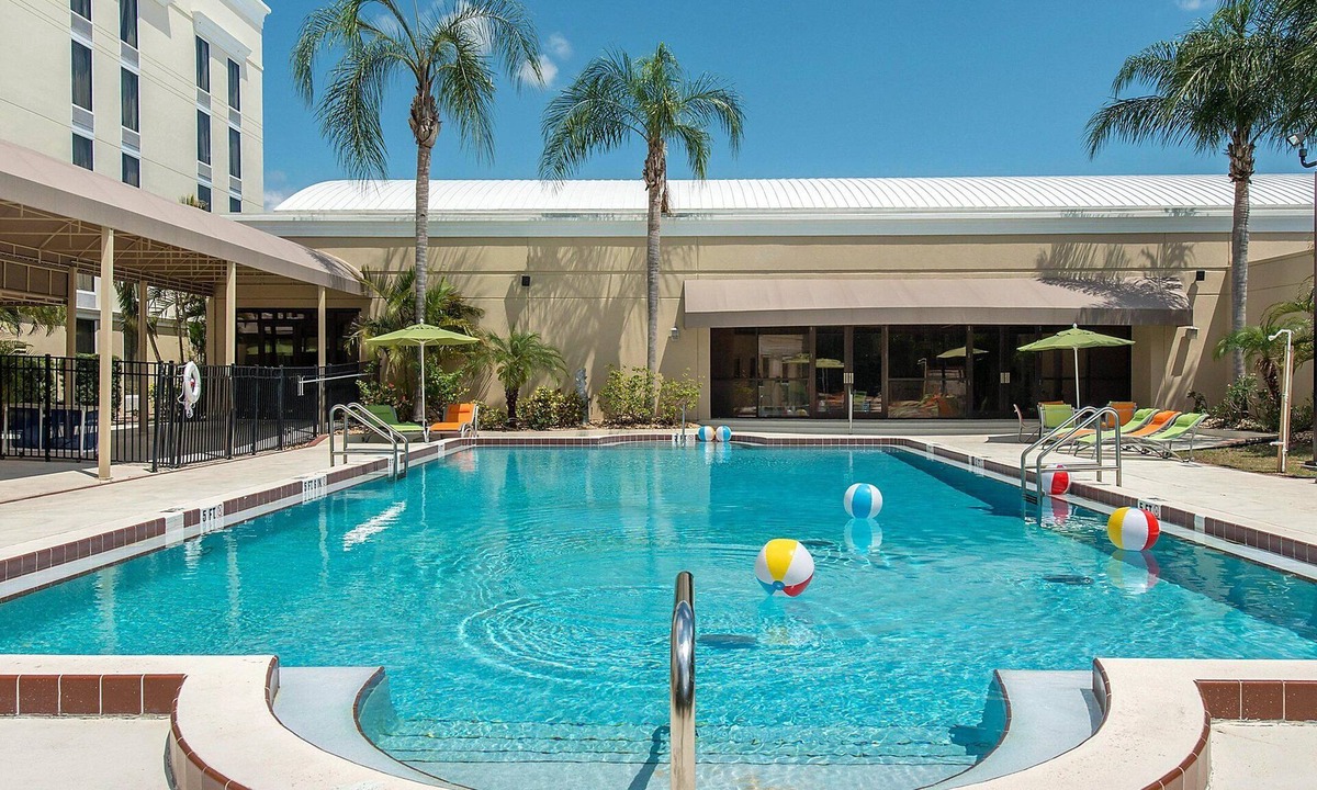 Tropic Hotel | Stylish Viera Getaway | 2 Units | Steps from The Avenue Viera - 1.9 miles | Pool