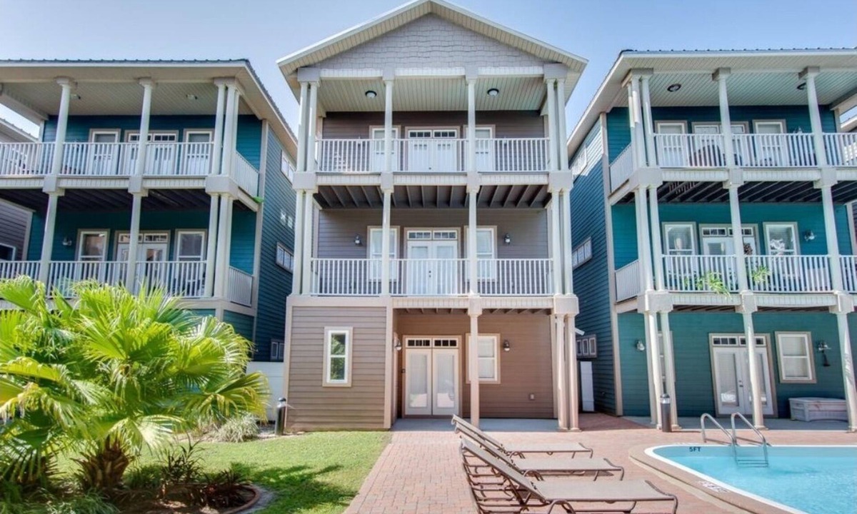 Crescent Beach House | Summer Beach Home, 4 Bed 4 Bath, Sleeps 12! Walk to Beach! Heated Pool!