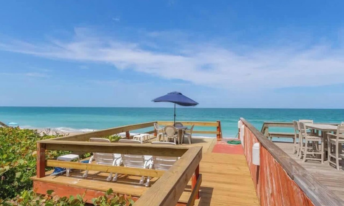 Melbourne Beach House | Summer Breeze By The Sea | Oceanfront Retreat