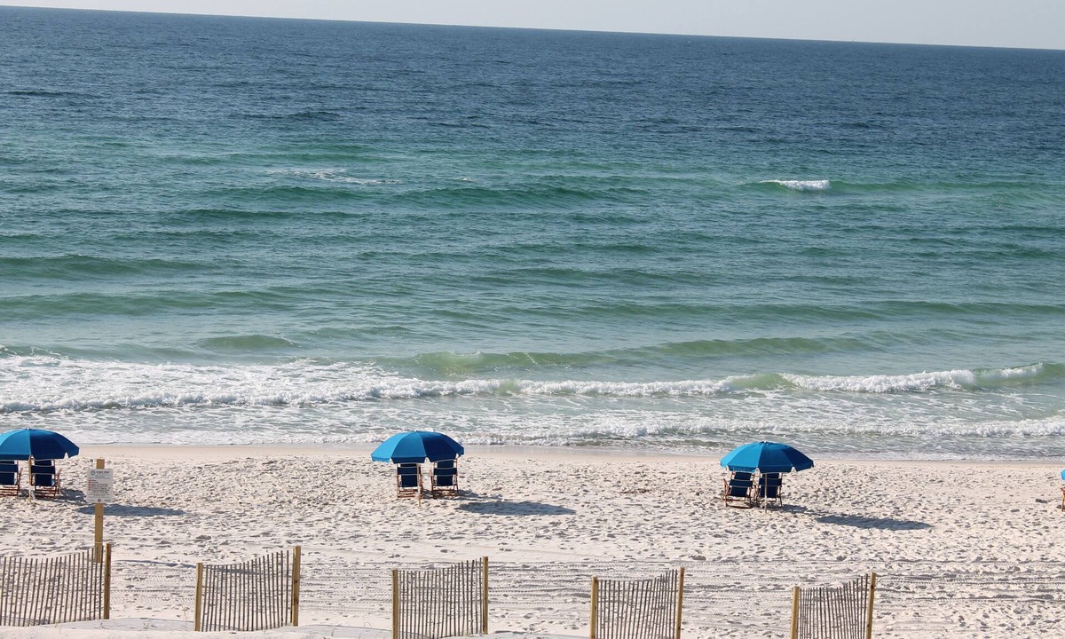 Orange Beach East Condo | Summer is slipping away, don't miss out on a beach trip