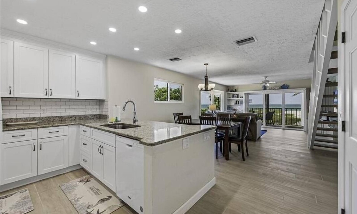 Boca Grande House | Sundown 12 - Beachfront Townhome - close to the Village of Boca Grande