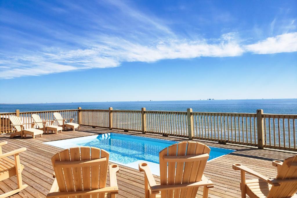 Dauphin Island House | SunKissed