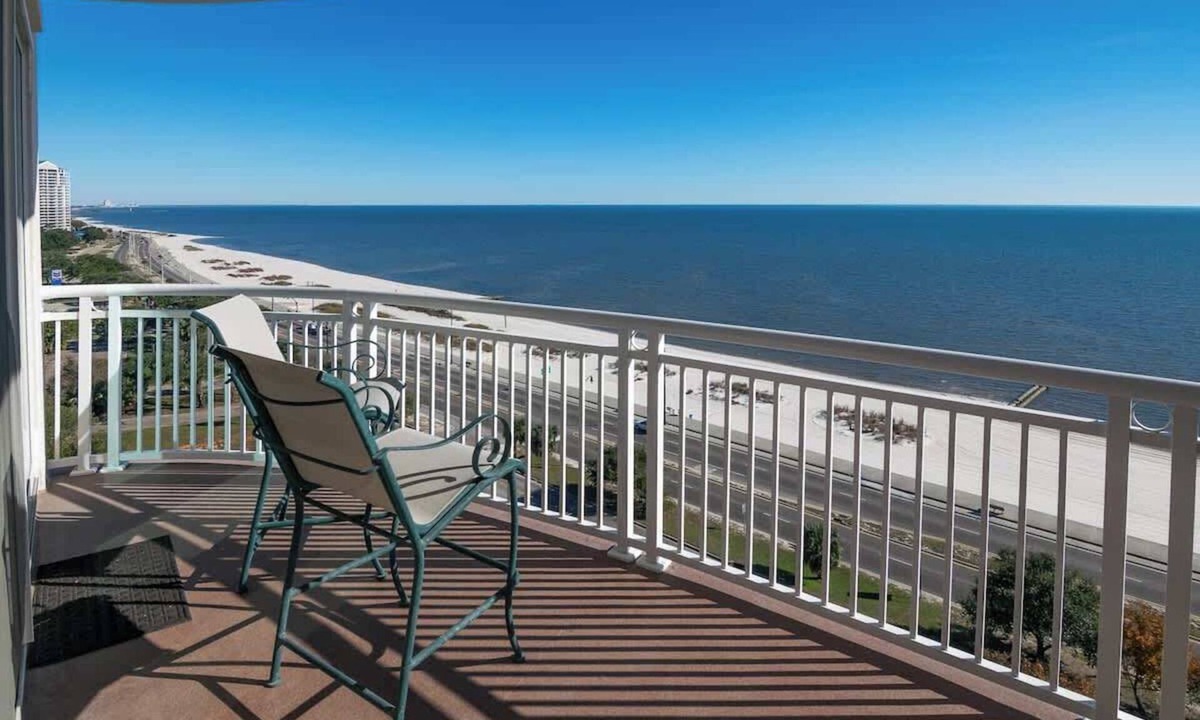 Gulfport Condo | Sunset Horizon