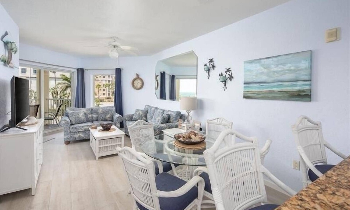 Treasure Island House | Sunset Views & Sandy Toes