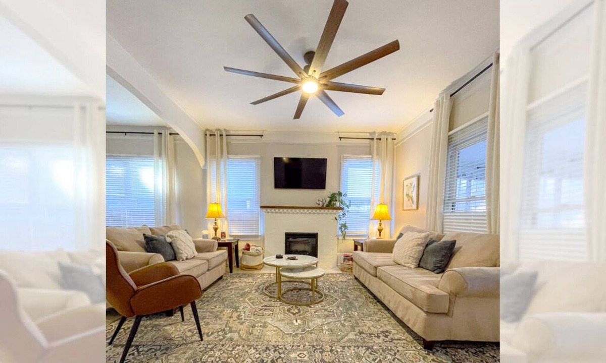 Lake Cherokee House | Sweet Magnolia, 3Br/2.5Ba, Downtown Historic Charm w/all the comforts!