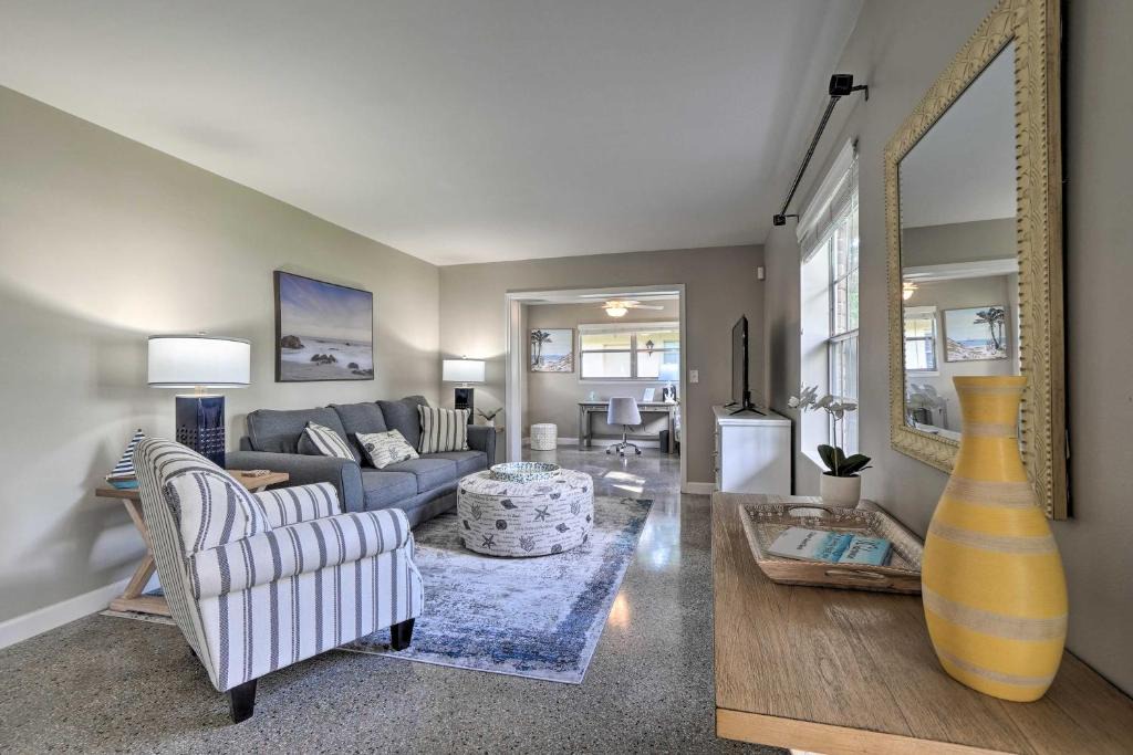 Bay Crest Park House | Tampa Home Near Boat Ramp ~ 10 Mi to Dtwn!
