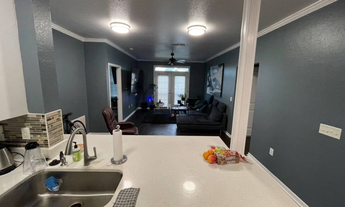 Carver City - Lincoln Gardens Condo | Tampa International airport Cozy 2bedroom condo in wonderful Tampa with AC, WiFi