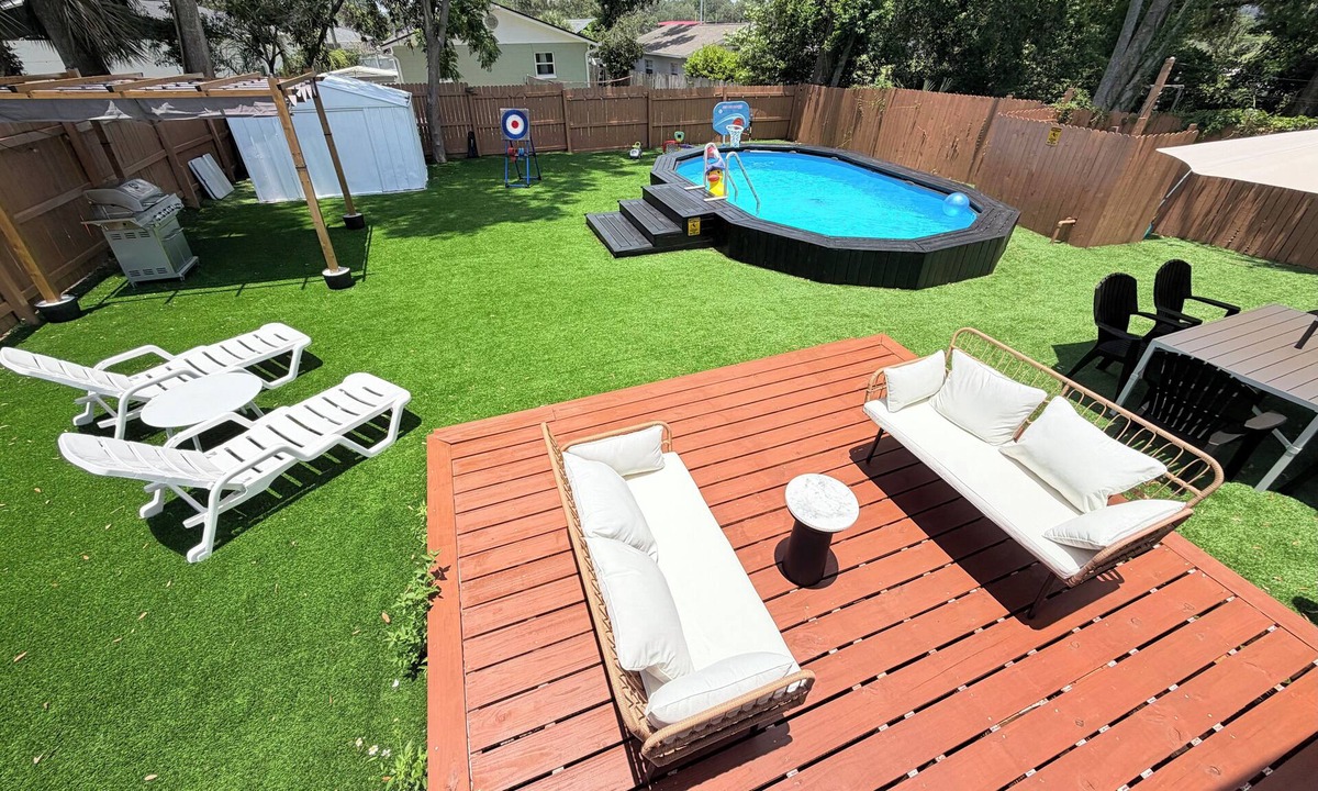 Old Seminole Heights House | The Beautiful Boutique 3Bed Pool Oasis