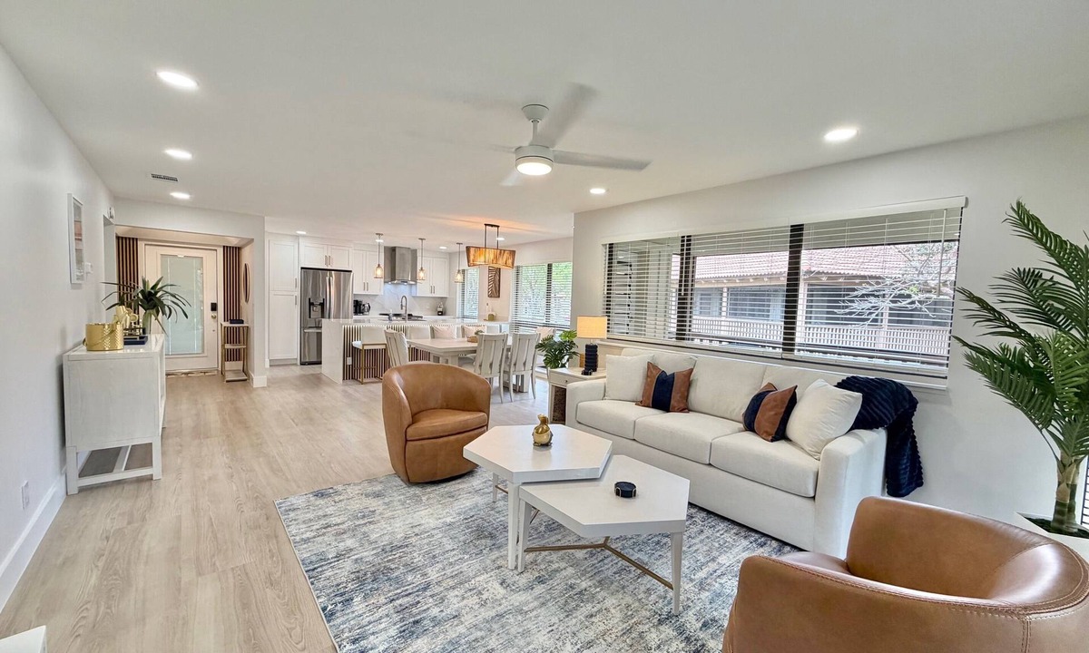Hunt Club Condo | The Fairway To Heaven - PGA NATIONAL RESORT & SPA - HEATED POOLS AND MORE