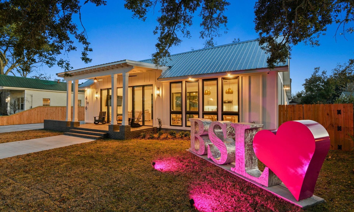 Bay St Louis House | The Luxe on Main is an Ultra-Modern, Trendy New Construction in Downtown BSL.